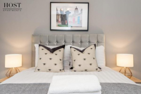 Modern Two Bedroom Apartment in the City Centre Sleeps 8
